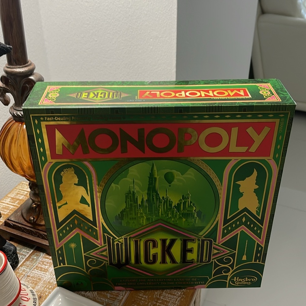 NEW "Wicked the Movie" Green/Black/Red "Monopoly" Board Game